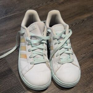 Girls Adidas Sneakers